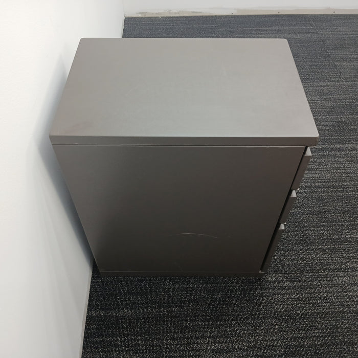 3 Drawer B/B/F Pedestal File Cabinet