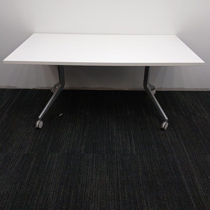 Collaboration Table