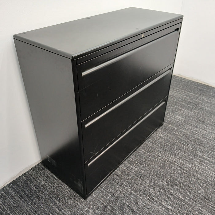 42" 3 Drawer Lateral File Cabinet