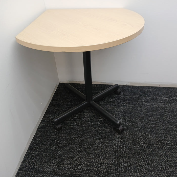 Mobile Corner Table