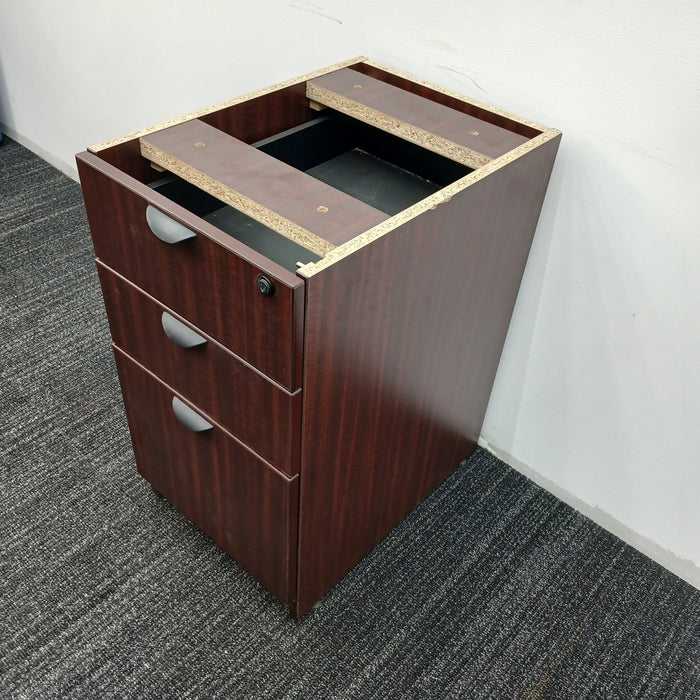 3 Drawer B/B/F Pedestal File Cabinet