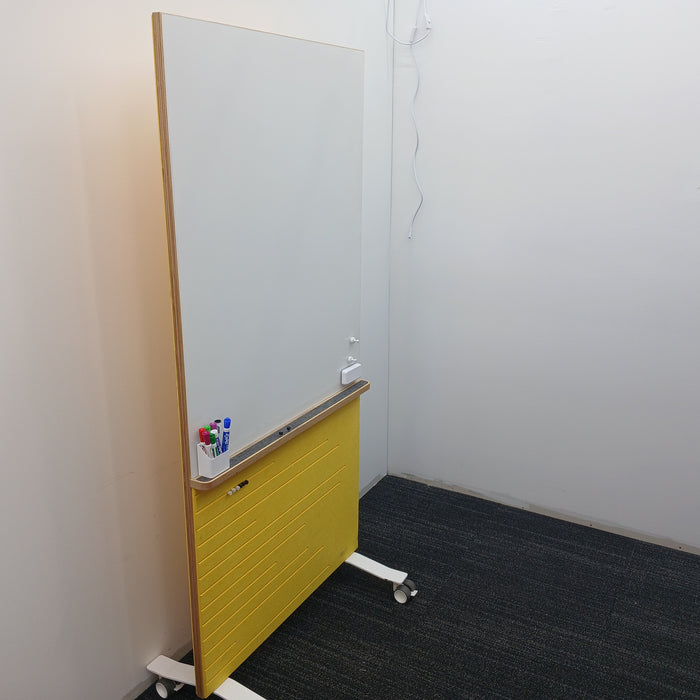 Mobile Whiteboard / Dry Erase / Tackboard