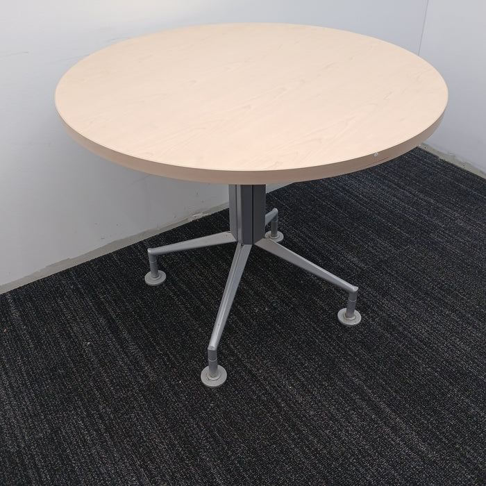 36" Round Table