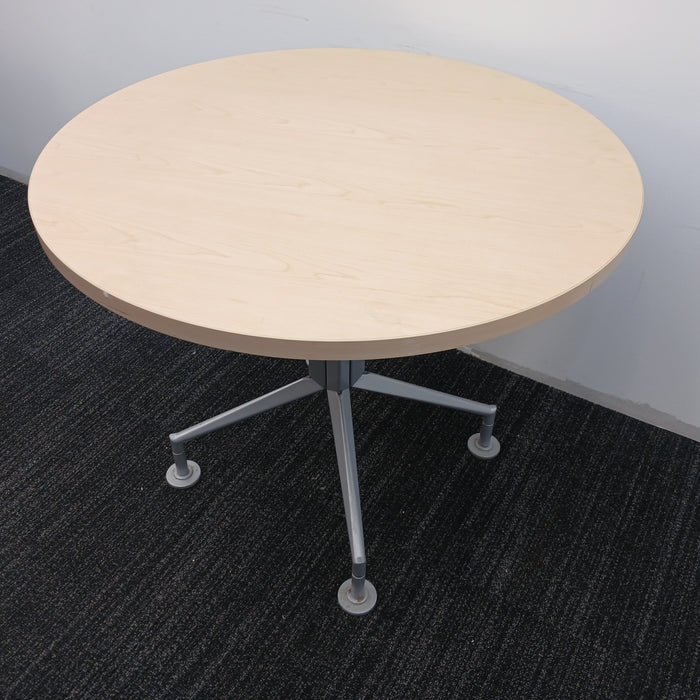 36" Round Table