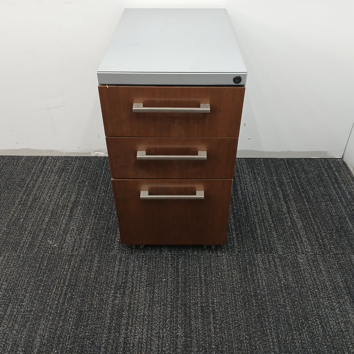 3 Drawer B/B/F Pedestal File Cabinet