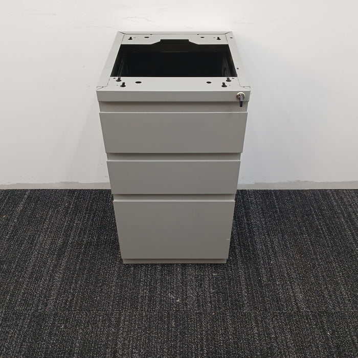 3 Drawer B/B/F Pedestal File Cabinet