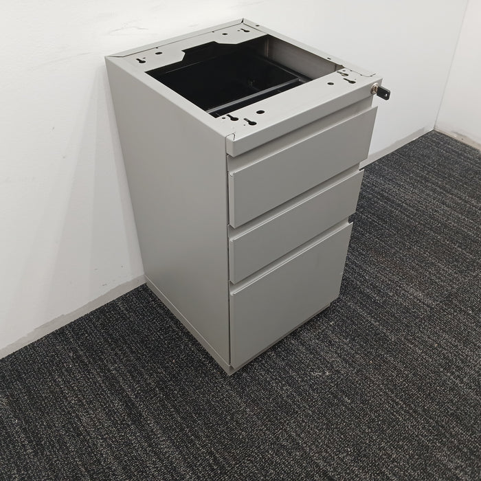 3 Drawer B/B/F Pedestal File Cabinet