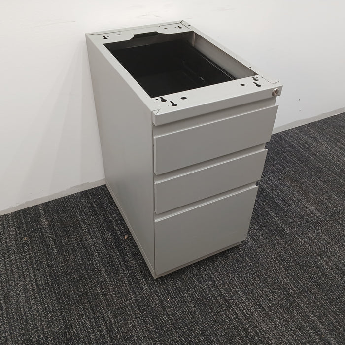 3 Drawer B/B/F Pedestal File Cabinet