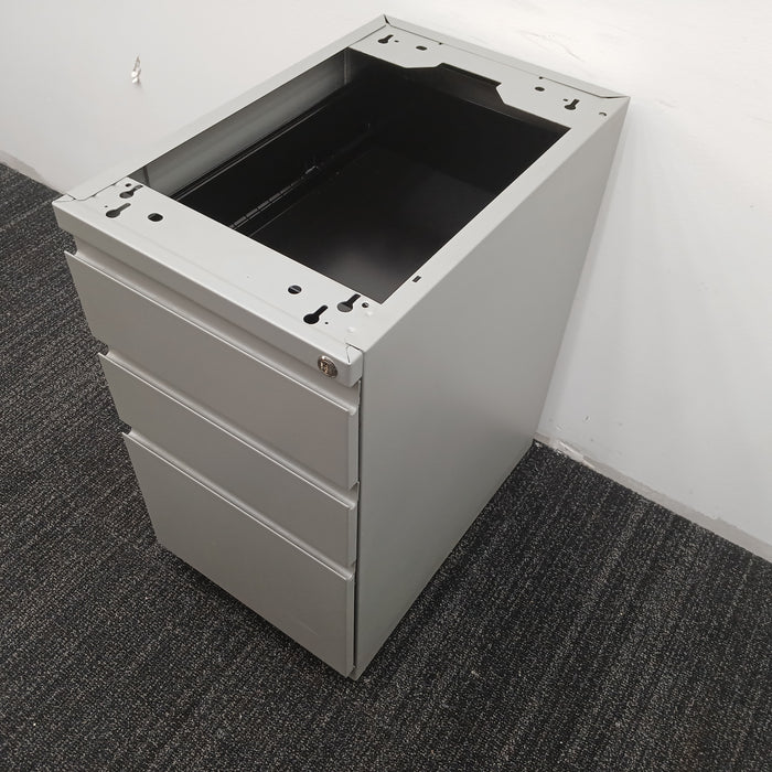 3 Drawer B/B/F Pedestal File Cabinet