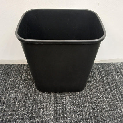 Trash can