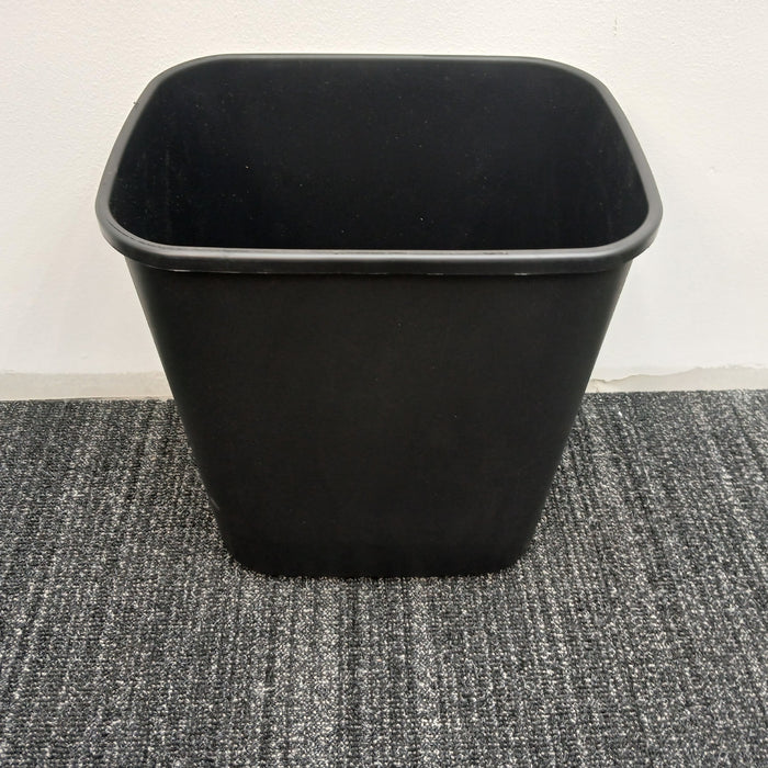 Trash can