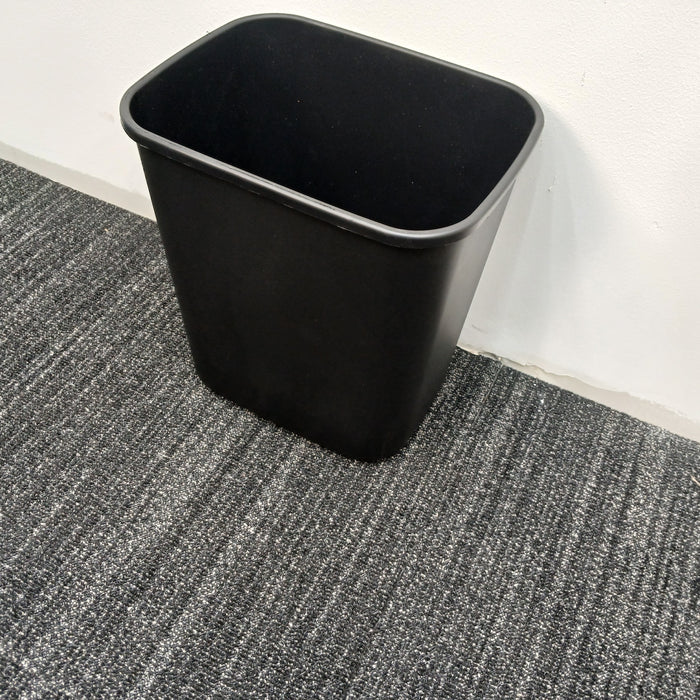 Trash can