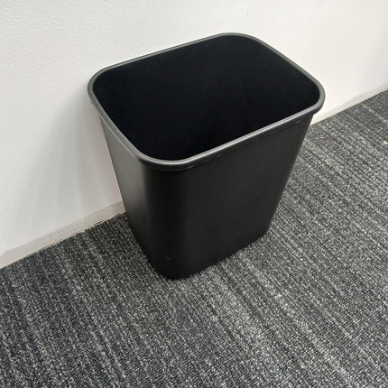 Trash can
