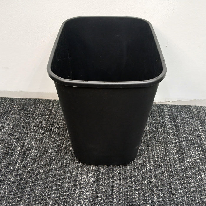 Trash can