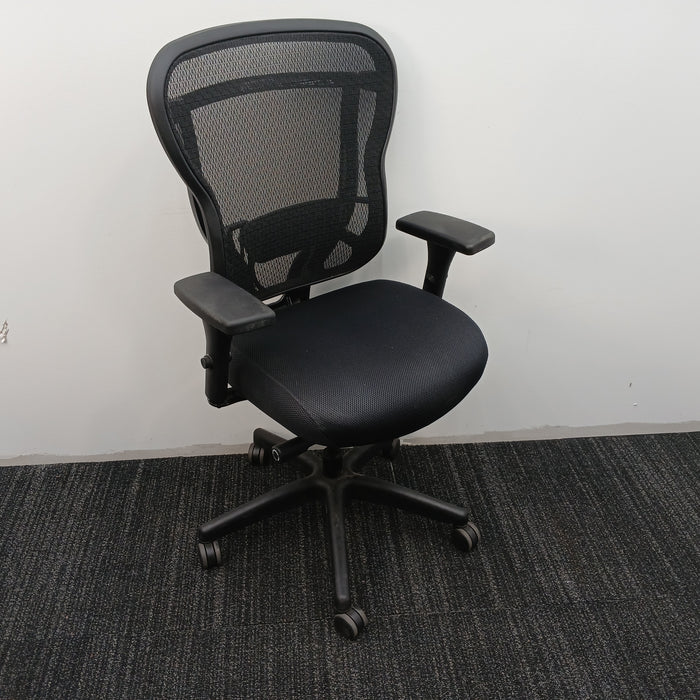 Rika Office Chair
