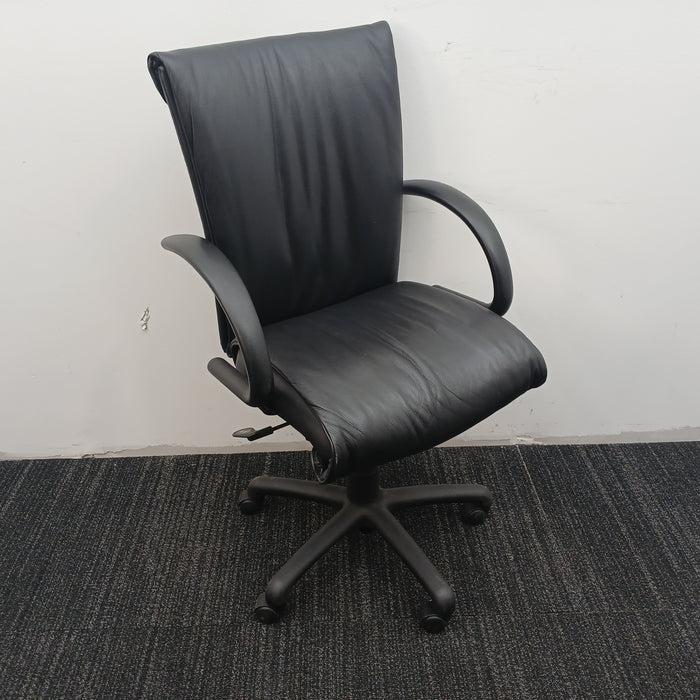 Executive Desk Chair