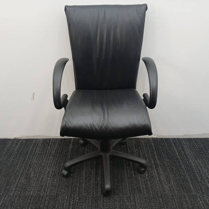 Executive Desk Chair