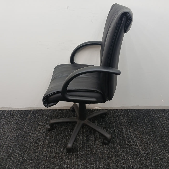 Executive Desk Chair