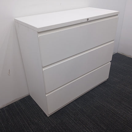 42" 3 Drawer Lateral File Cabinet