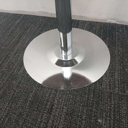 30" Round Table
