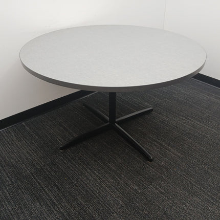 48" Round Table