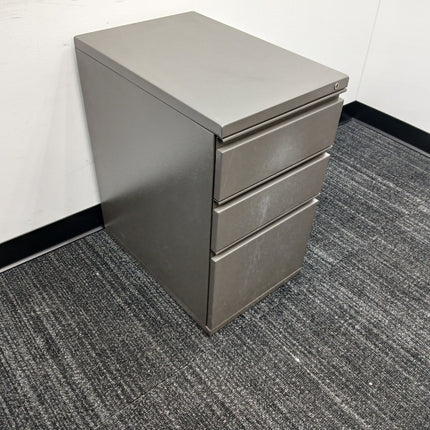 3 Drawer B/B/F Pedestal File Cabinet