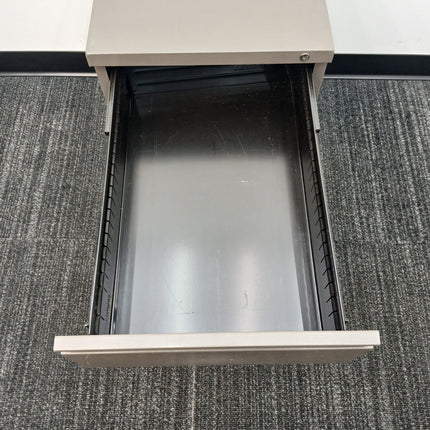 3 Drawer B/B/F Pedestal File Cabinet