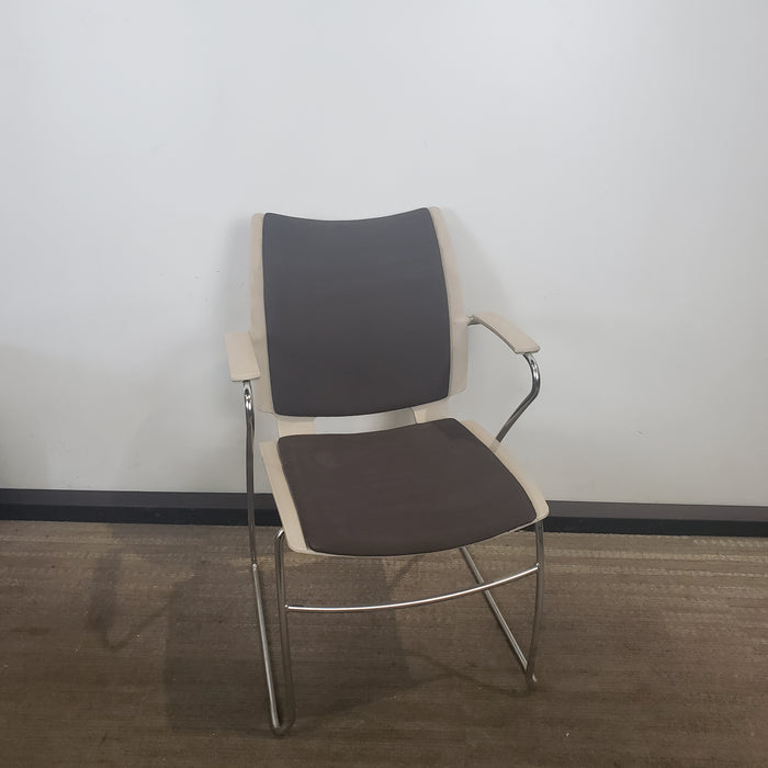 Source Guest Chair