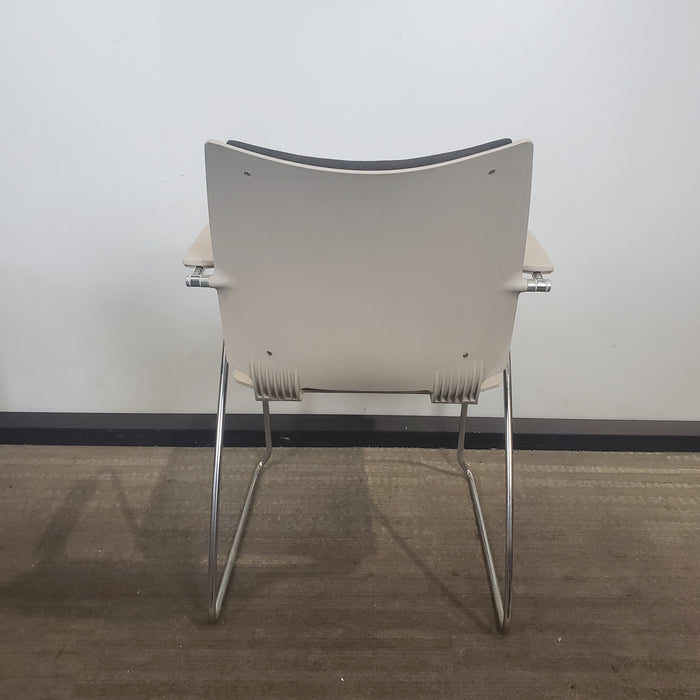 Source Guest Chair