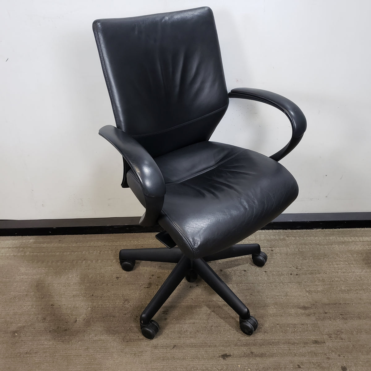 KEILHAUER  USED Conference Chair Olive Brown Leather - Office Furniture  Outlet - Used Office Furniture