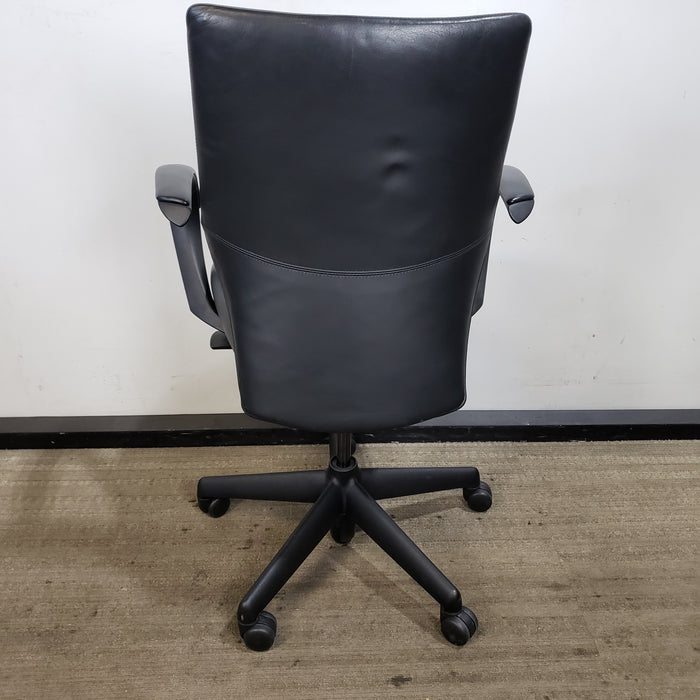 KEILHAUER  USED Conference Chair Olive Brown Leather - Office Furniture  Outlet - Used Office Furniture