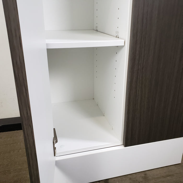Bank of 4 Lockers