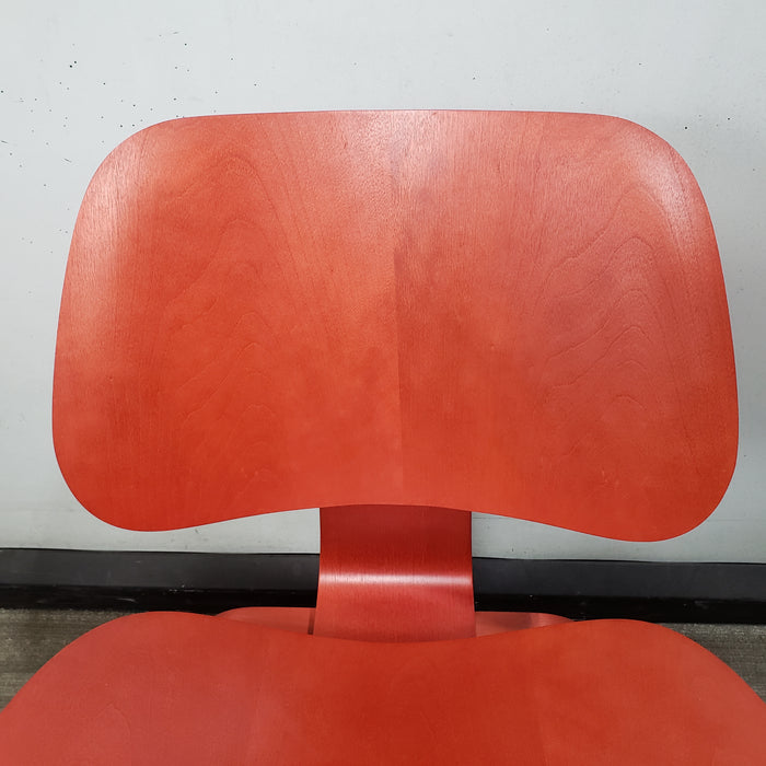 Mid Century Modern LCW Lounge Chairs and Table by Eames for Herman Miller