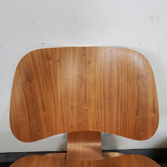 Mid Century Modern LCW Lounge Chairs and Table by Eames for Herman Miller